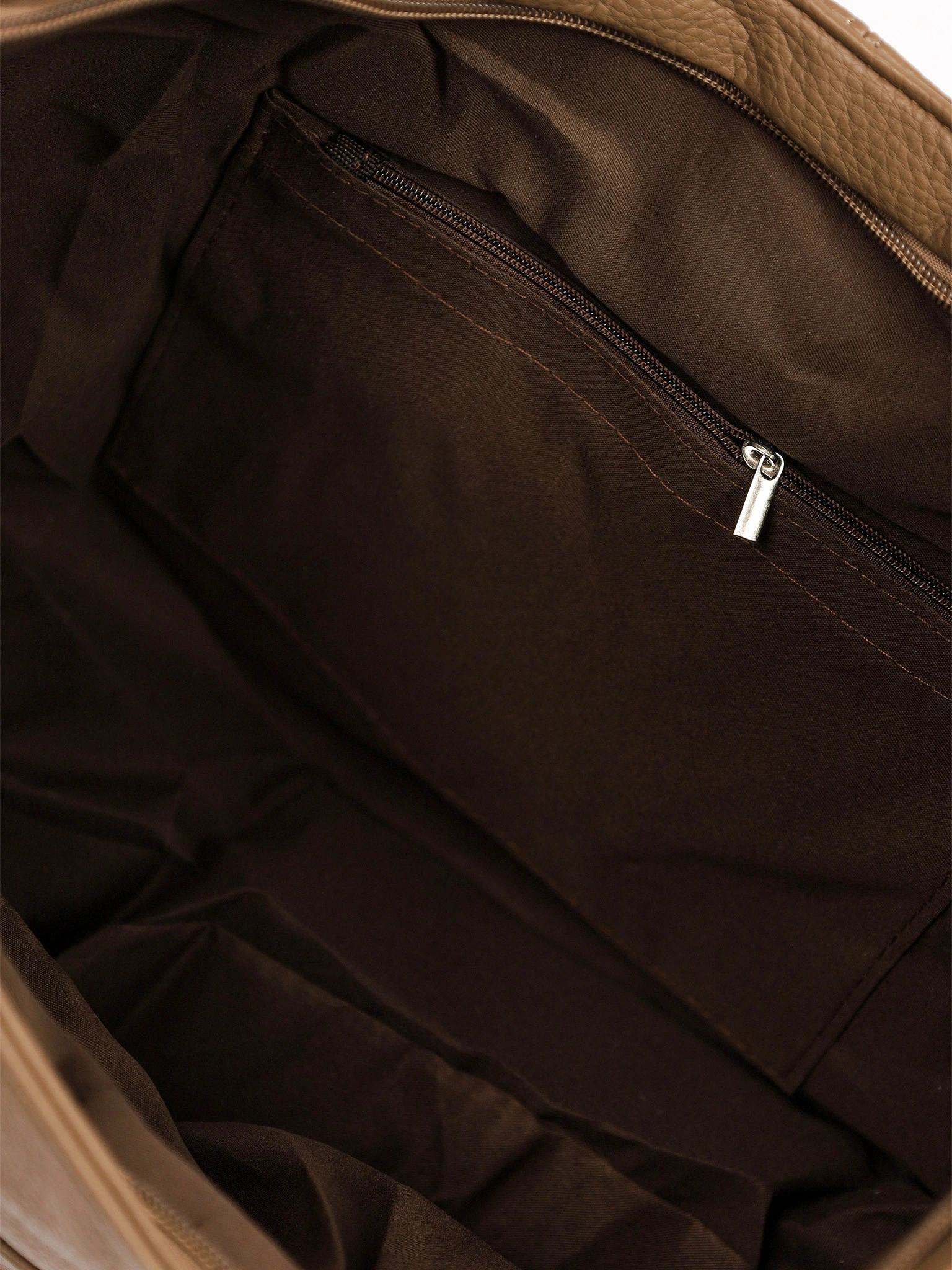 Сумка-шоппер  с боковыми карманами и декоративными пуллерами в ассортименте